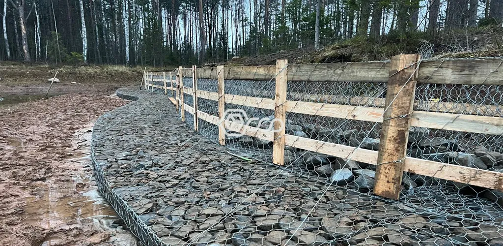 Этап укрепления берега 15