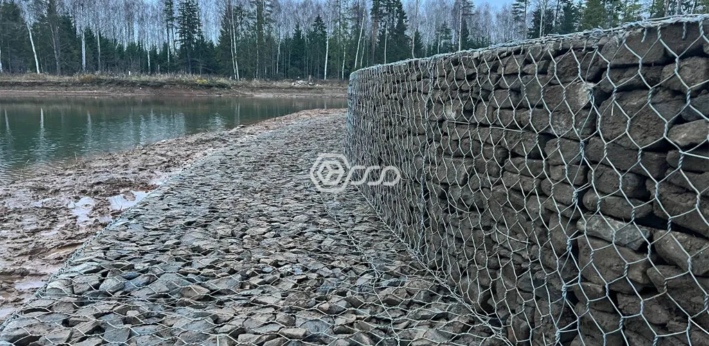 Этап укрепления берега 20