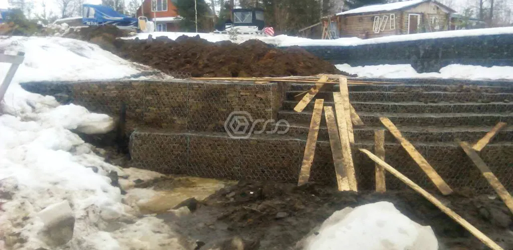 Этап укрепления берега 5